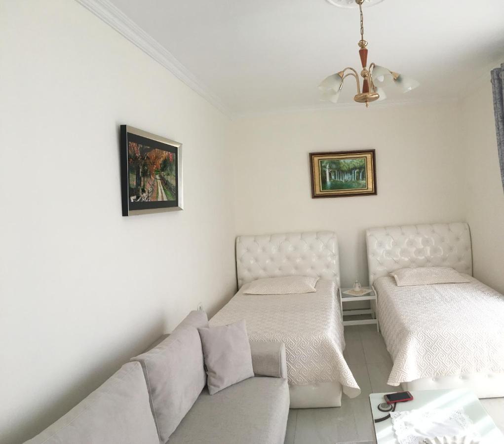 Apartament Oresti Korce Exterior photo